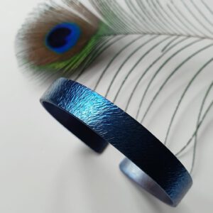 Titan Armreif Schmuck Blau violett farbverlauf