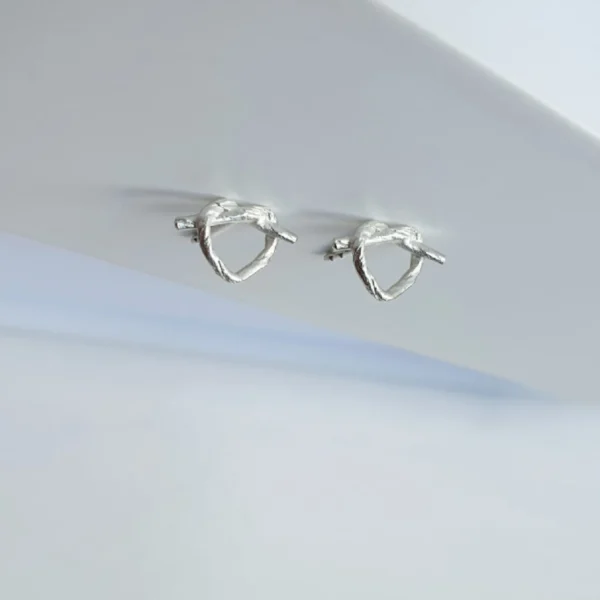 Zarte Herz-Ohrstecker aus 925 Silber