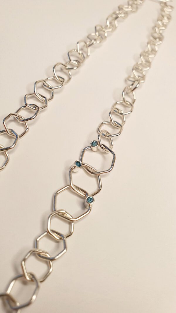Handgemachte Silberkette 925 London Blue Topas Halskette Geometrische Gliederkette