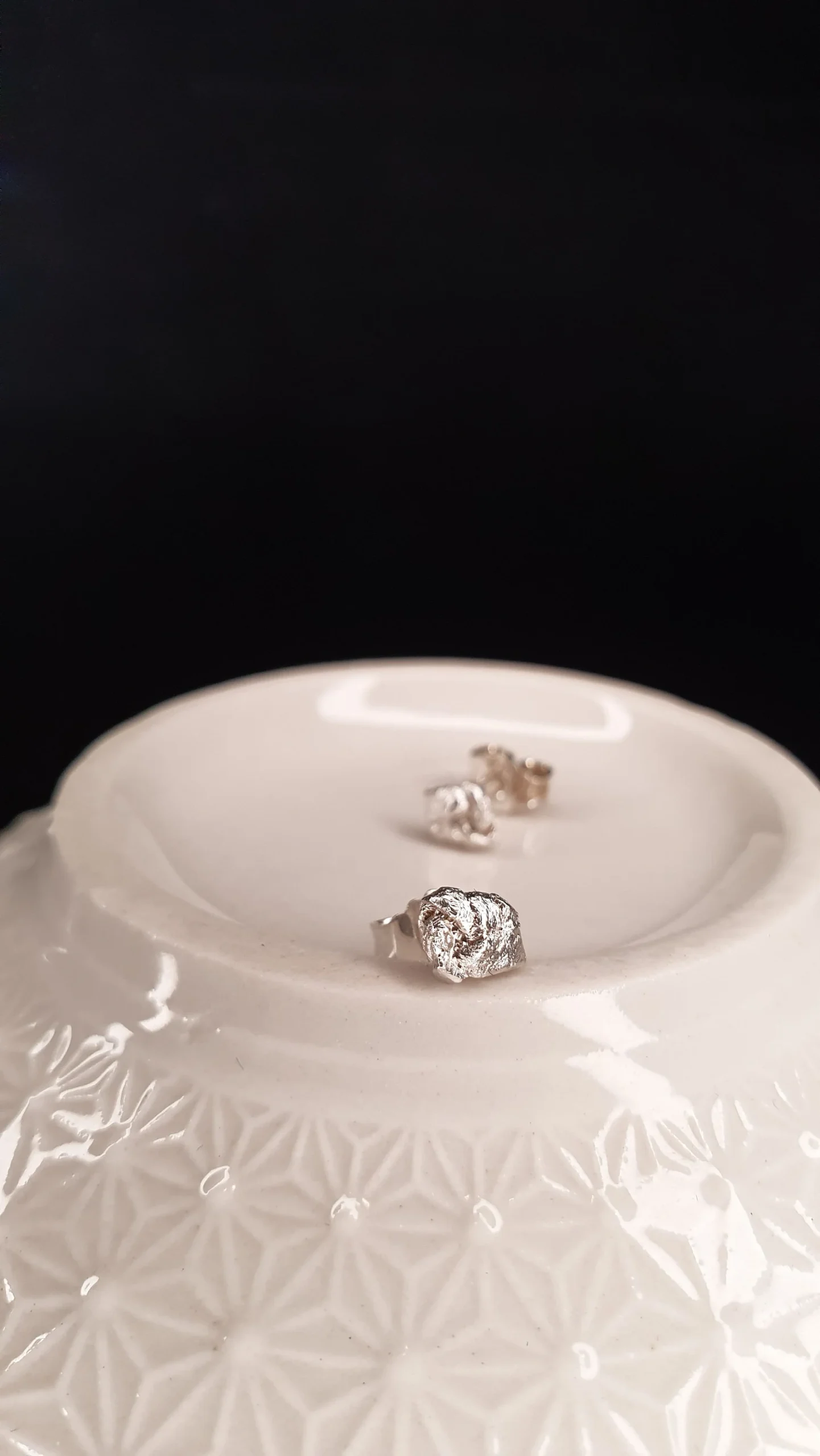 Zierliche Knoten-Ohrstecker aus 925 Silber – Minimalistisch, Zeitlos & Auch für Kinder Geeignet